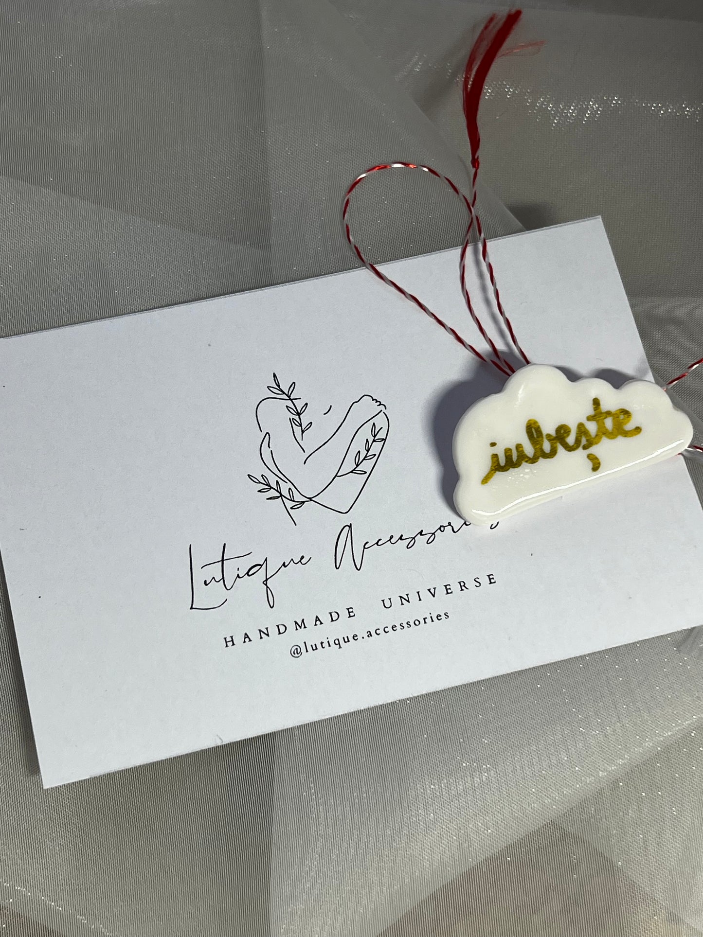 Broșă norisor iubește ☁️