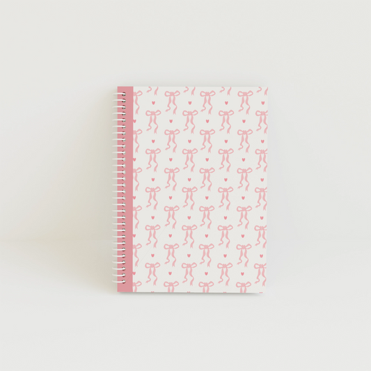 Caiet A4 MAXI Bows 150 de file